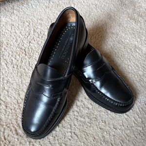 G.H. Bass & Co. Men’s Black Leather Weejuns Loafers